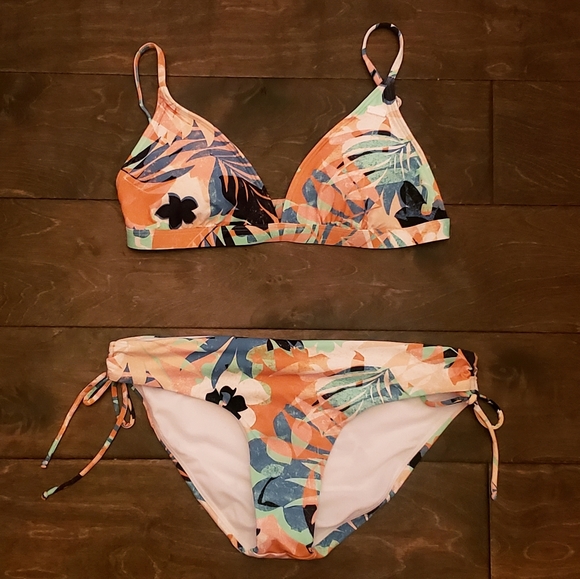 3 Piece Roxy PT Beach Classic Bikini Set - Picture 11 of 13
